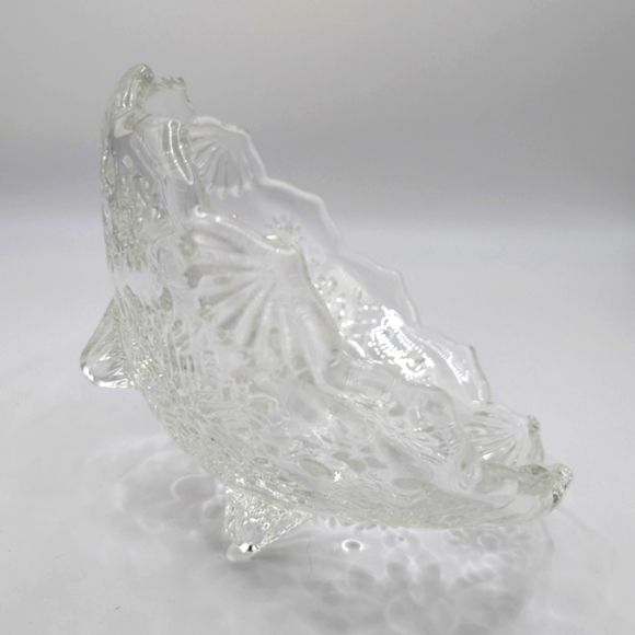 Vintage Mikasa 6" Footed Crystal Snowflake Bowl - Picture 7 of 13